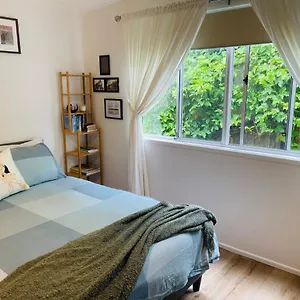 https://eumundi-cottage-in-town.hotelssunshinecoast.net