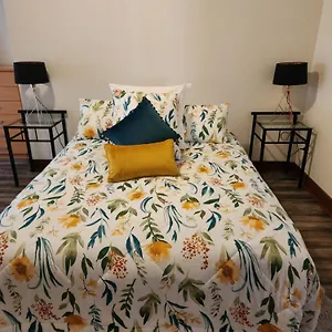 https://villa-rosa.hotelssunshinecoast.net
